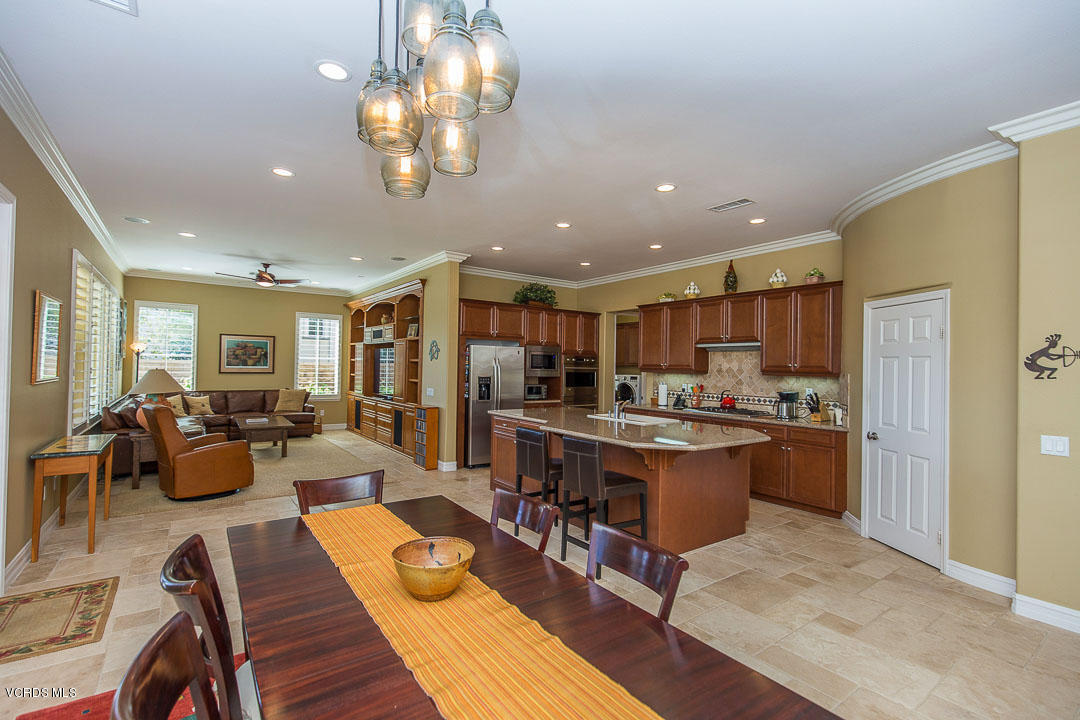 3782 Sable Ridge Court Simi Valley, CA 93063 - Photo 21 of 70 Breakfast Nook