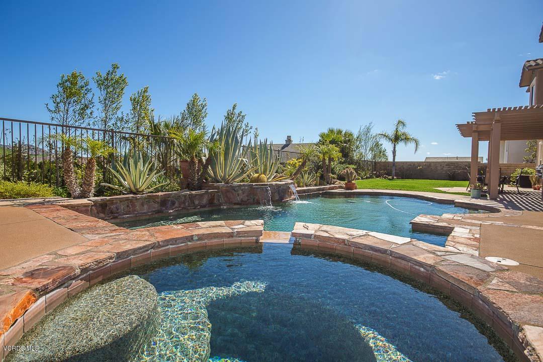 3782 Sable Ridge Court Simi Valley, CA 93063 - Photo 61 of 70 Close-up of Spa