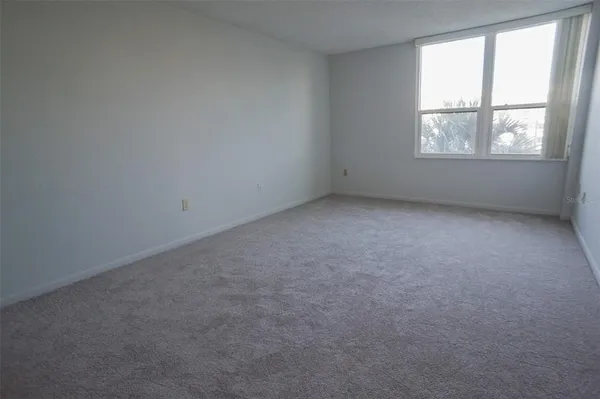 $2,400 | 400 Island Way, Unit 308, Clearwater, FL 33767