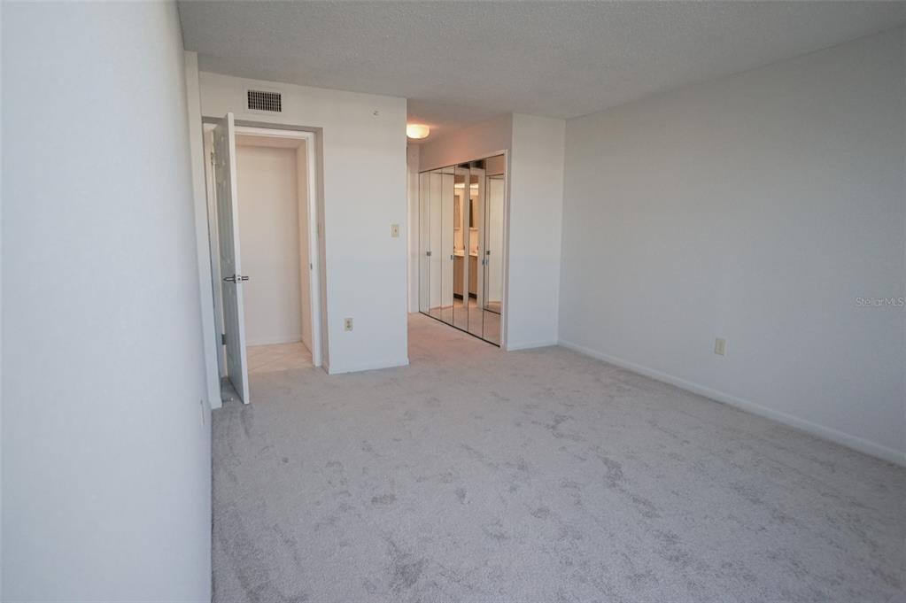 400 Island Way, Unit 308 Clearwater, FL 33767 - Photo 15 of 32 a view of an empty room