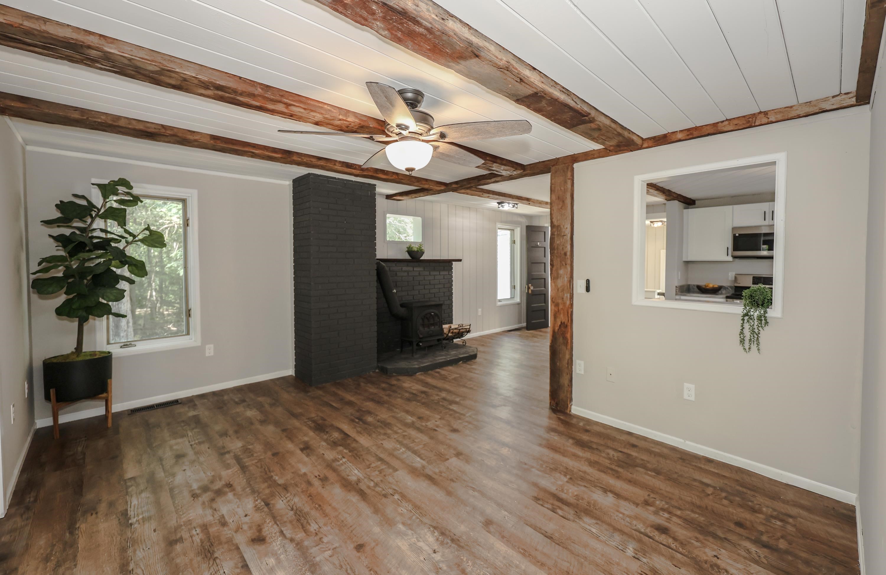 187 North Road Epsom, NH 03234 - Photo 3 of 40
