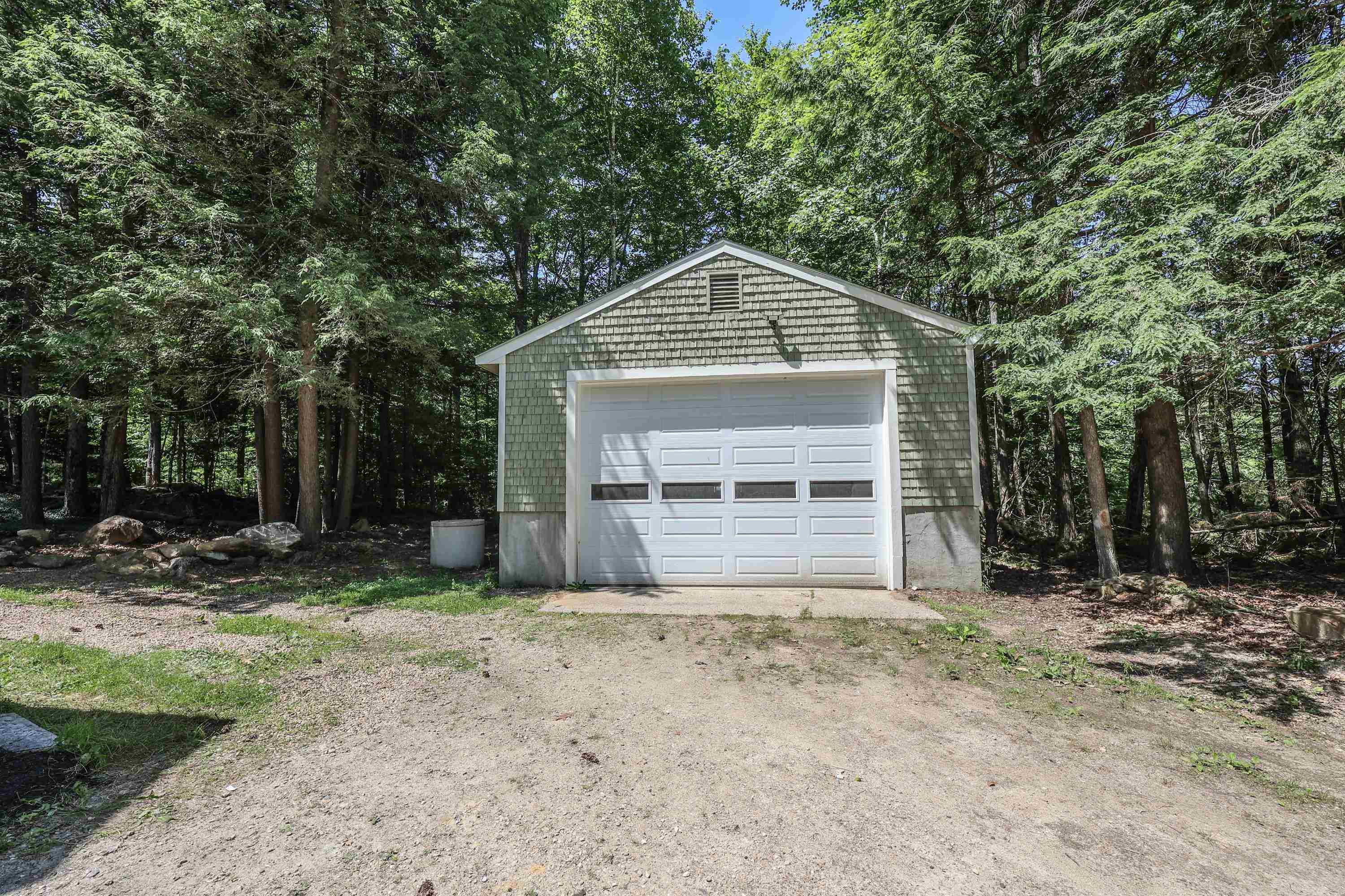 187 North Road Epsom, NH 03234 - Photo 31 of 40