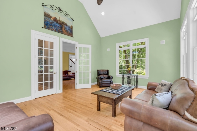 49 Parker Road Chester, NJ 07930 - Photo 18 of 46 Gallery Image 18