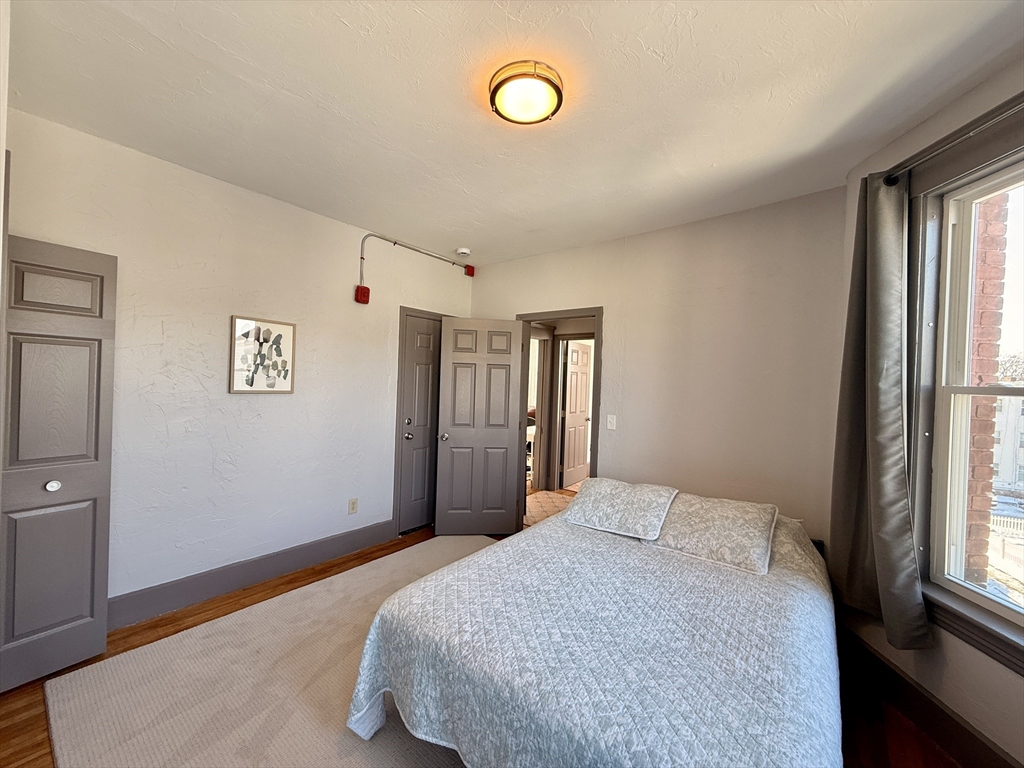 70 Russell Street, Unit 6 Worcester, MA 01609 - Photo 4 of 9