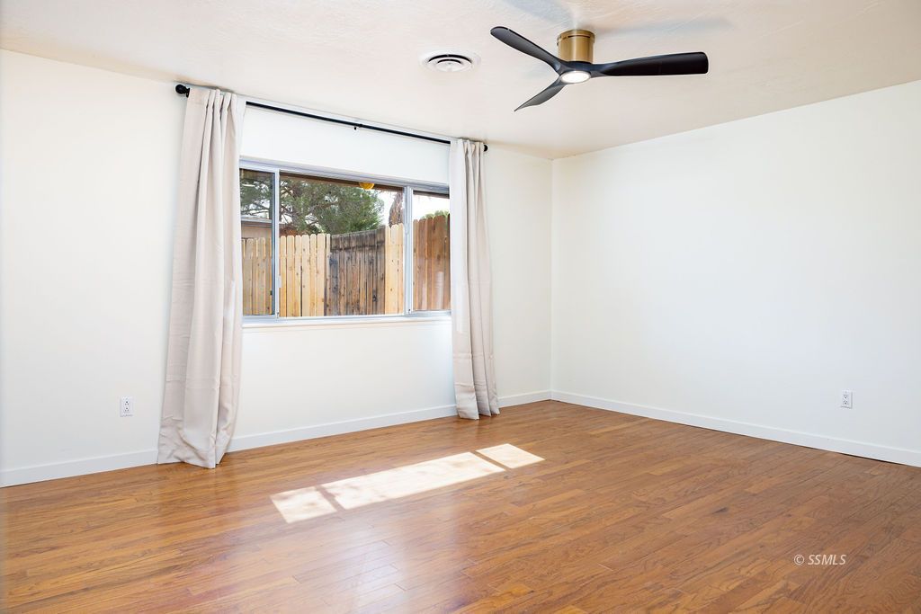 609 West Kevin Court Ridgecrest, CA 93555 - Photo 24 of 39