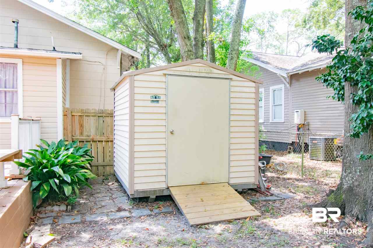 2056 Old Government Street Mobile, AL 36606 - Photo 34 of 36