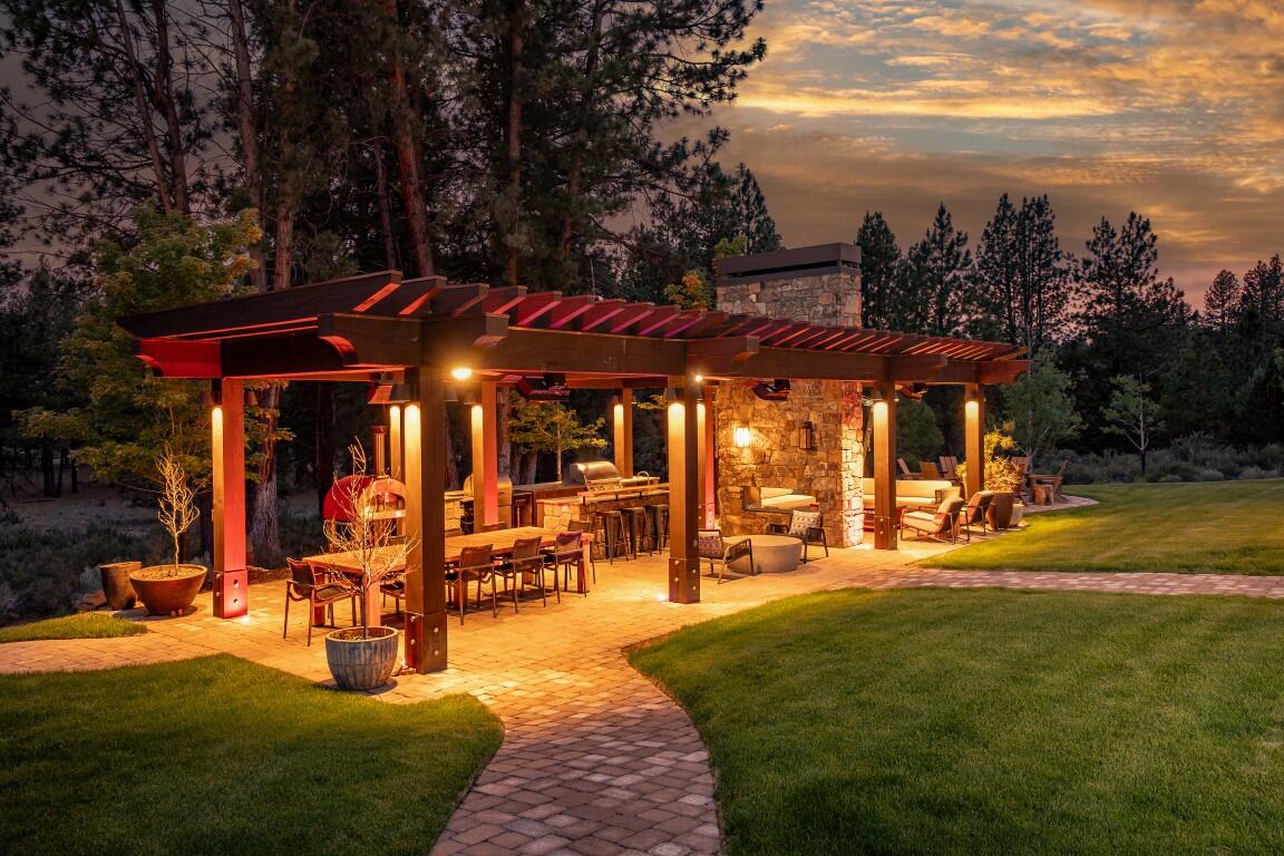 18780 Macalpine Loop Bend, OR 97702 - Photo 48 of 53 049