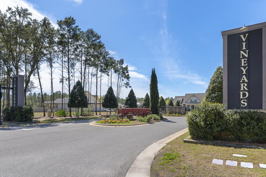 174 Revana Way Freeport, FL 32439 - Photo 16 of 127 75_1