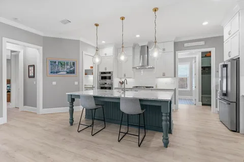 a view of a house with entertaining space