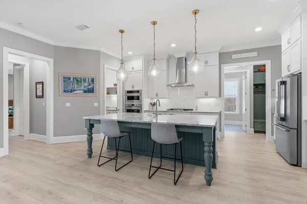 a view of a house with entertaining space