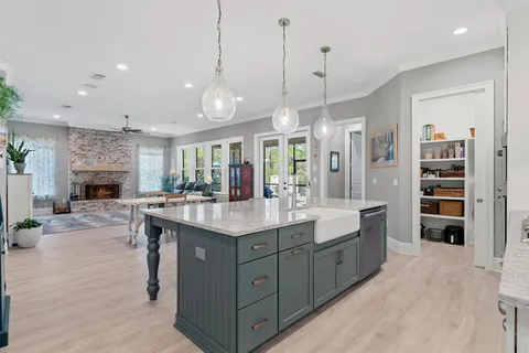 a view of a tennis court