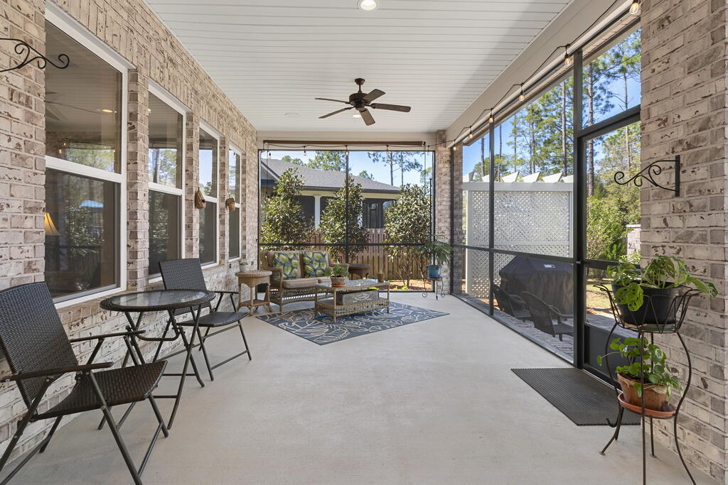 174 Revana Way Freeport, FL 32439 - Photo 8 of 127 60_1