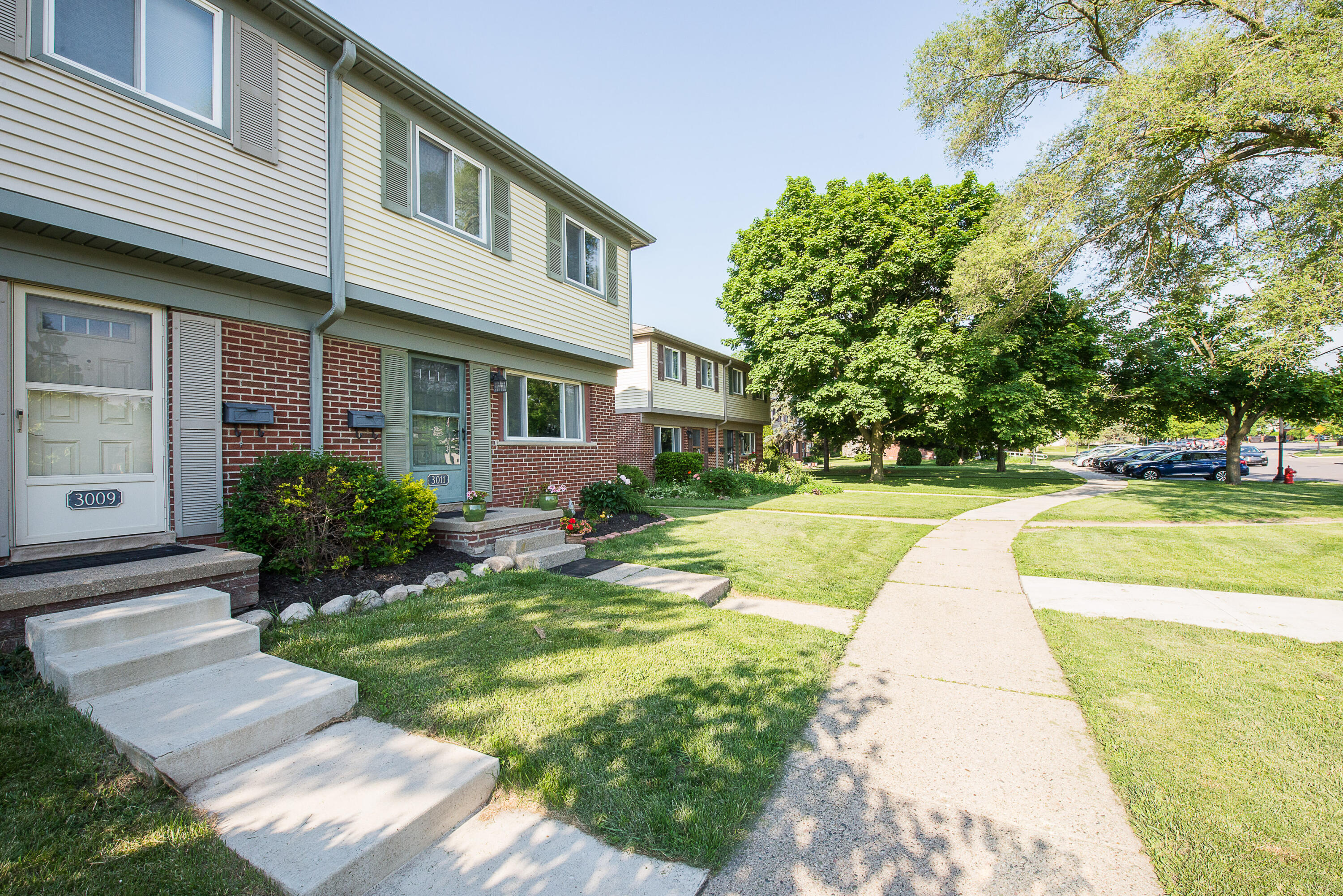 3011 Williamsburg Road Ann Arbor, MI 48108 - Photo 37 of 41 front walk