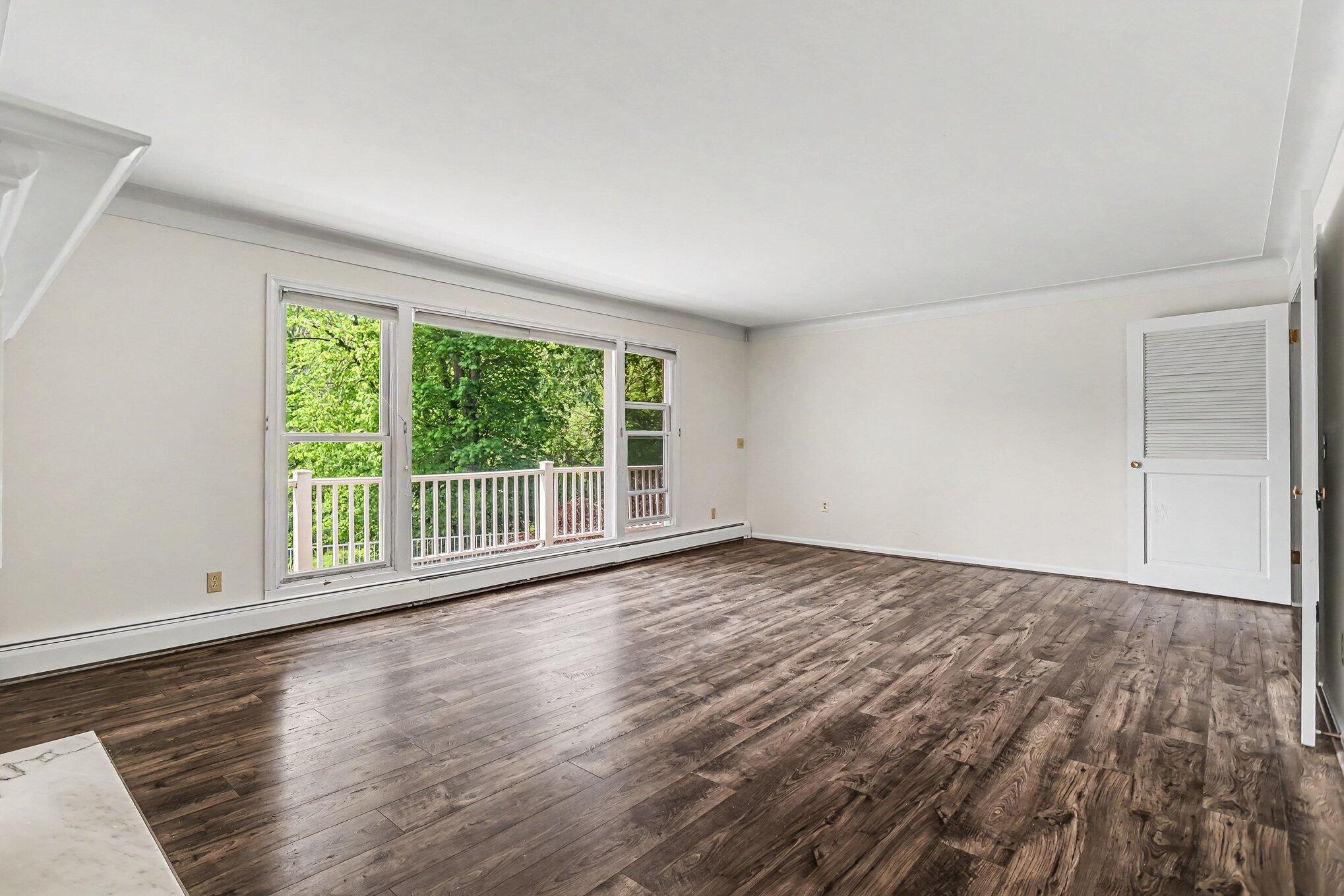 3086 Springbrook Drive Kalamazoo, MI 49004 - Photo 6 of 56 014_file_9973