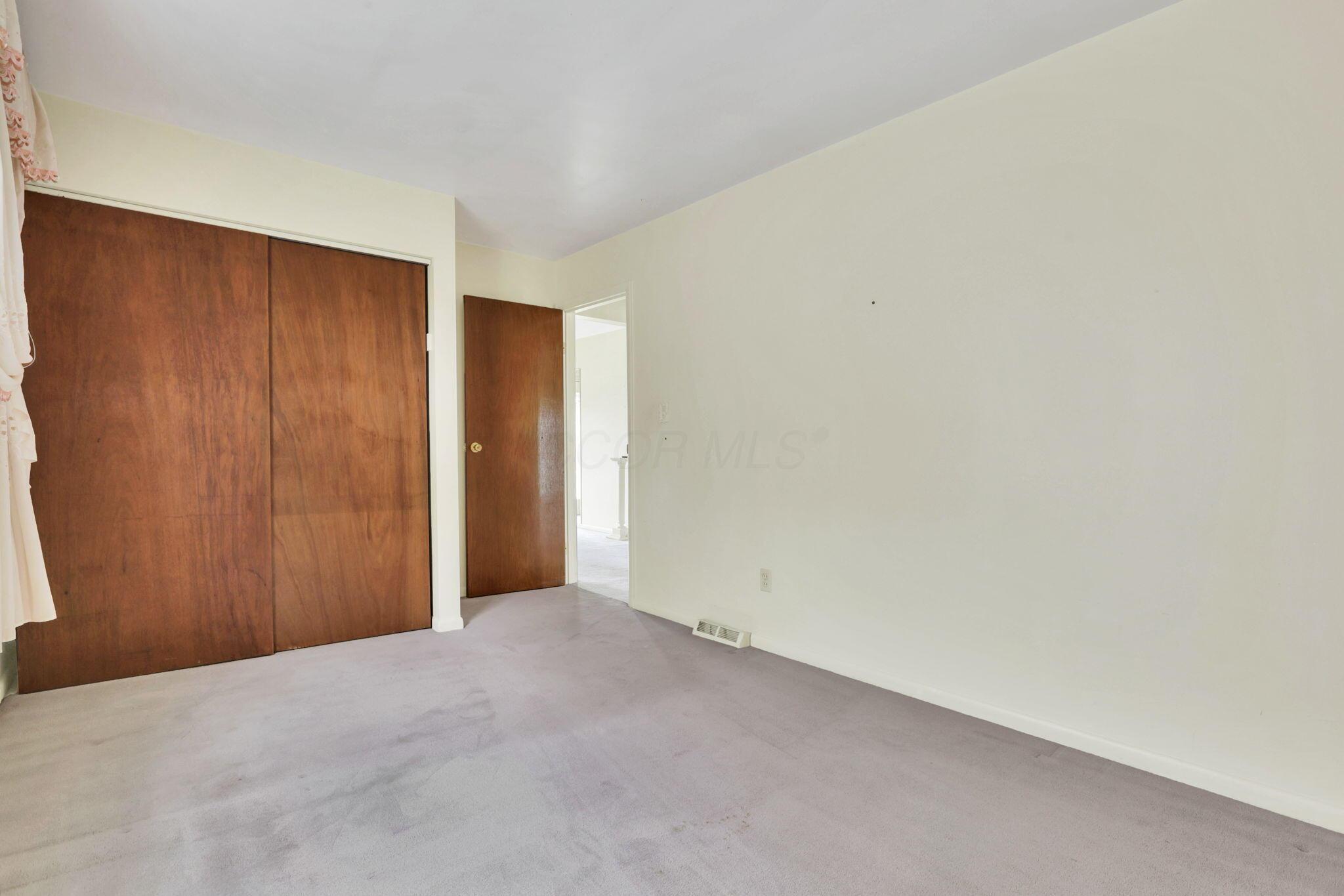 3142 Hillgate Road Columbus, OH 43207 - Photo 20 of 42 20-web-or-mls-939A4783