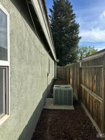 $385,000 | Undisclosed Address, Bakersfield, CA 93312