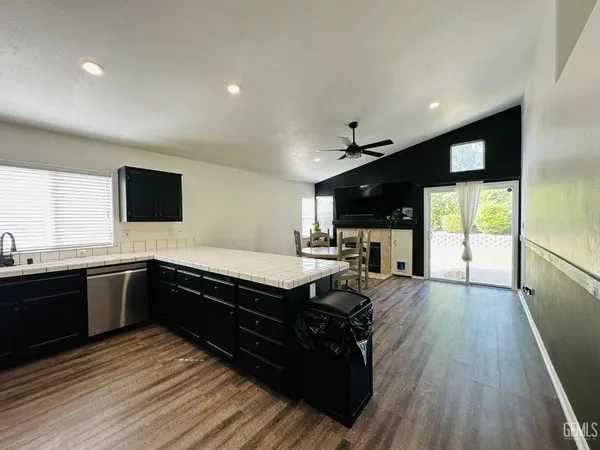 $385,000 | Undisclosed Address, Bakersfield, CA 93312