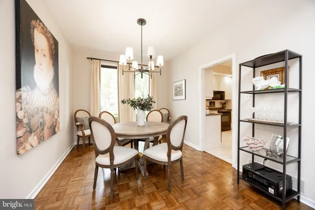 $525,000 | 2 Ile Dhuyere, Unit 2, Devon, PA 19333