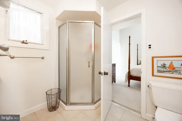 $525,000 | 2 Ile Dhuyere, Unit 2, Devon, PA 19333