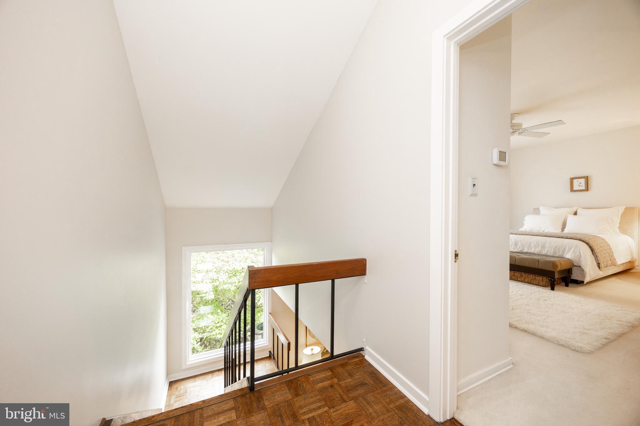 2 Ile Dhuyere, Unit 2 Devon, PA 19333 - Photo 27 of 56