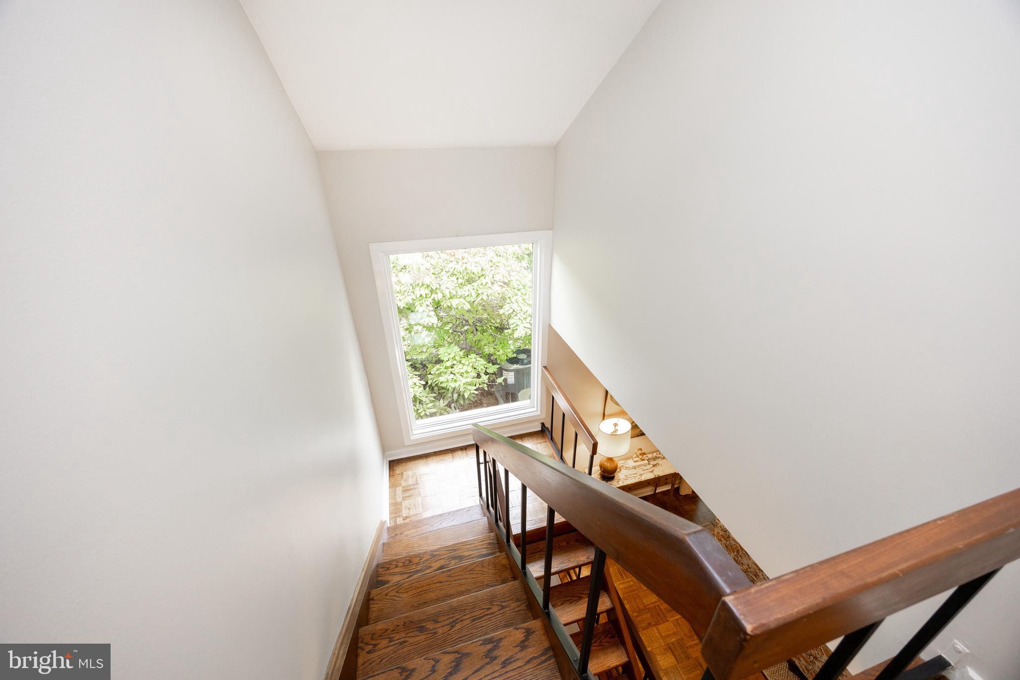 2 Ile Dhuyere, Unit 2 Devon, PA 19333 - Photo 28 of 56