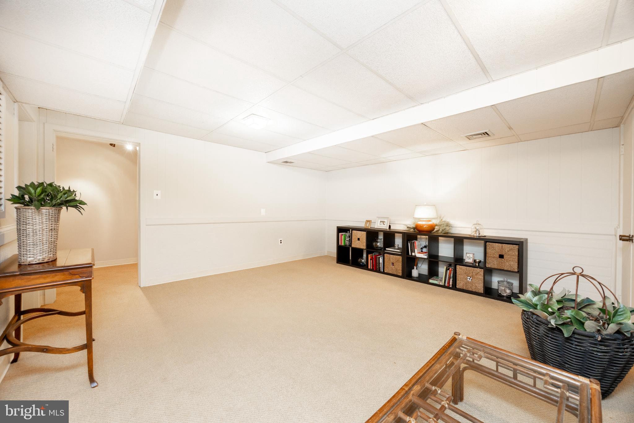 2 Ile Dhuyere, Unit 2 Devon, PA 19333 - Photo 31 of 56