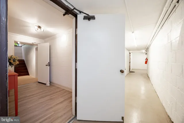 $525,000 | 2 Ile Dhuyere, Unit 2, Devon, PA 19333