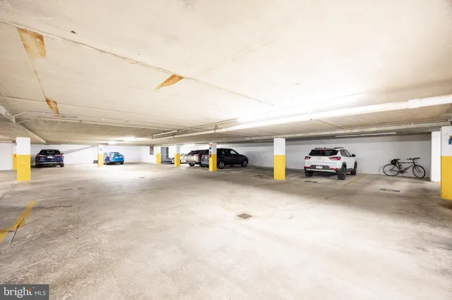 $525,000 | 2 Ile Dhuyere, Unit 2, Devon, PA 19333