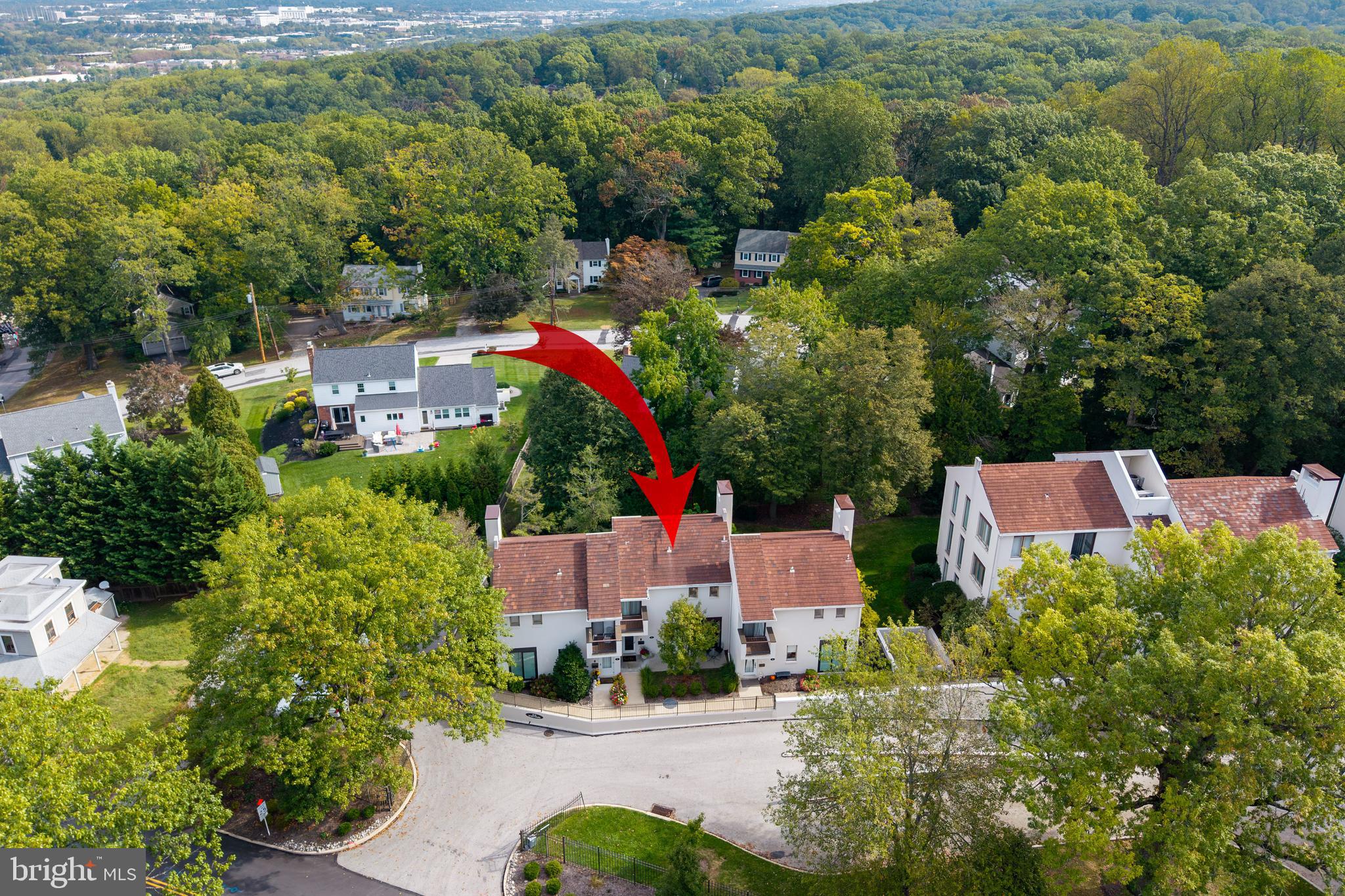 2 Ile Dhuyere, Unit 2 Devon, PA 19333 - Photo 38 of 56