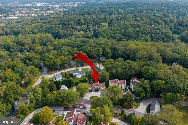 $525,000 | 2 Ile Dhuyere, Unit 2, Devon, PA 19333