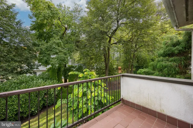 $525,000 | 2 Ile Dhuyere, Unit 2, Devon, PA 19333