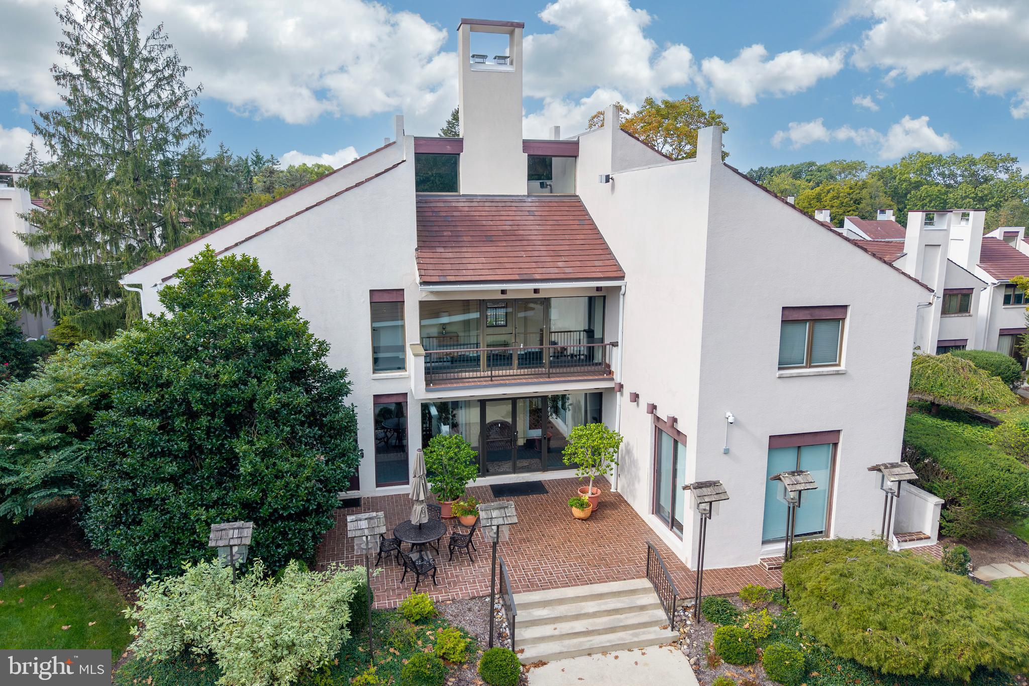 2 Ile Dhuyere, Unit 2 Devon, PA 19333 - Photo 55 of 56 Clubhouse