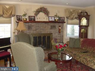 117 Rose Lane Springfield, PA 19064 - Photo 2 of 6