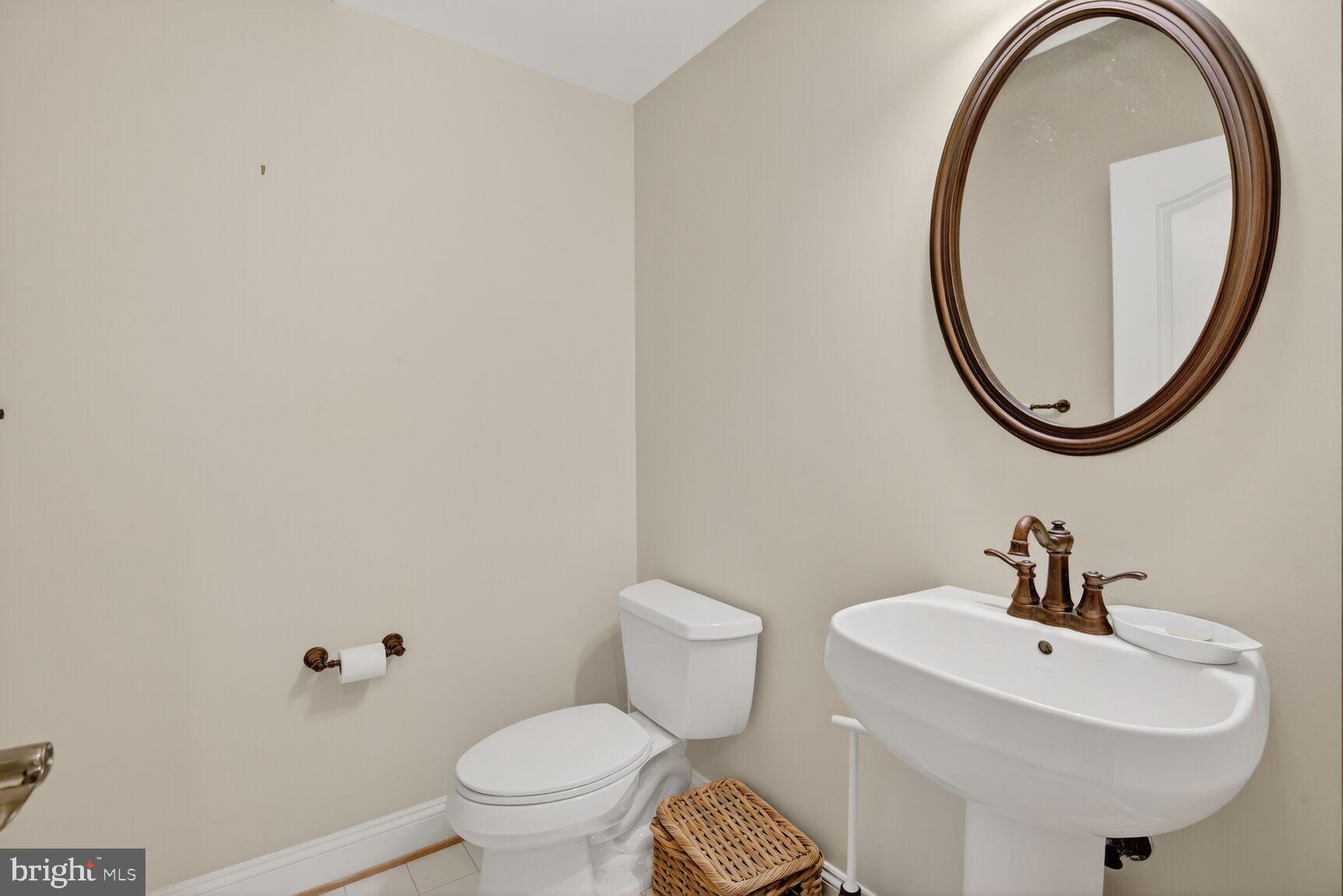 5500 Lambeth Road Bethesda, MD 20814 - Photo 32 of 54