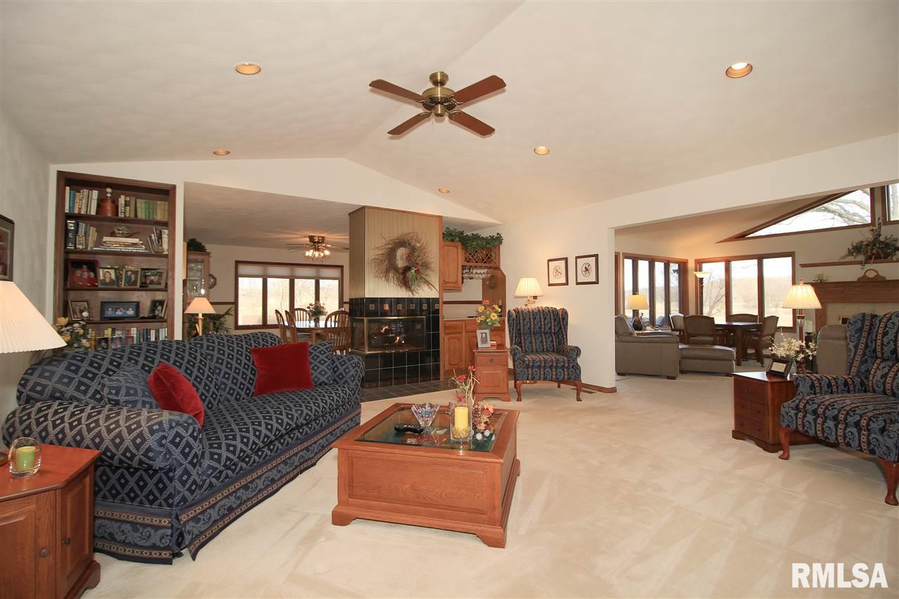 3200 Harts Mill Road Clinton, IA 52732 - Photo 4 of 22 Gallery Image 4