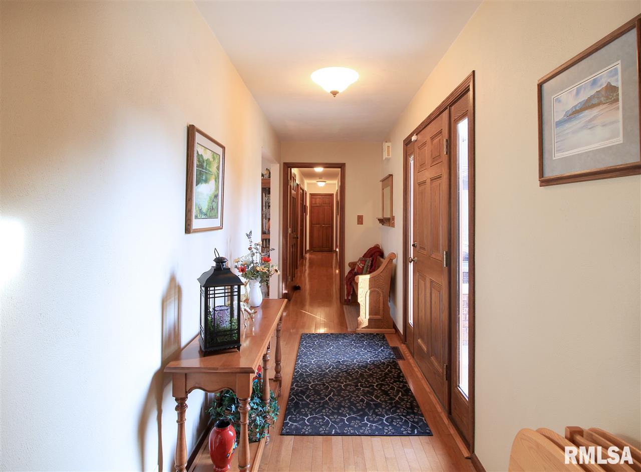 3200 Harts Mill Road Clinton, IA 52732 - Photo 9 of 22 Gallery Image 9