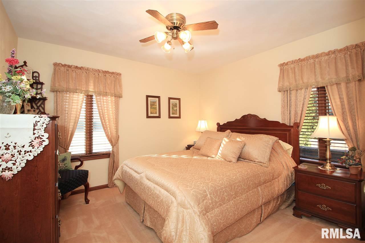 3200 Harts Mill Road Clinton, IA 52732 - Photo 10 of 22 Gallery Image 10