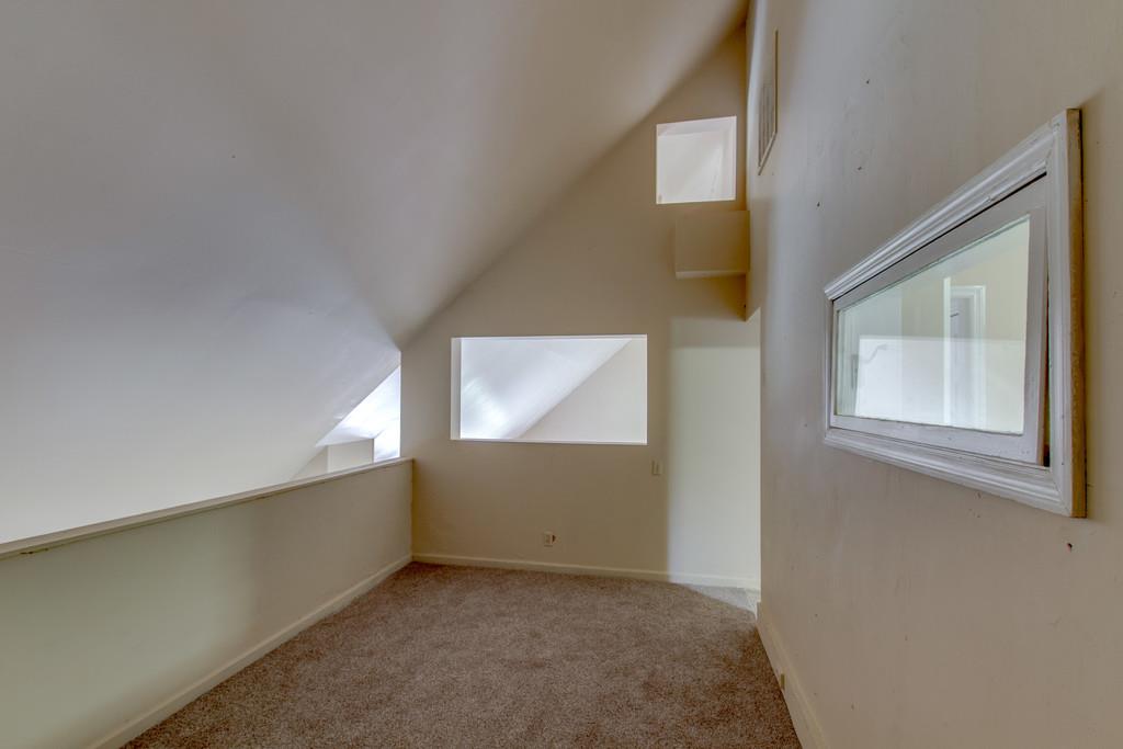 4314 Kinneys Road Springfield, TN 37172 - Photo 16 of 28 an empty room with windows