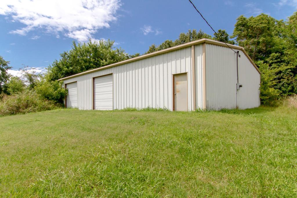 4314 Kinneys Road Springfield, TN 37172 - Photo 26 of 28 a house with a yard