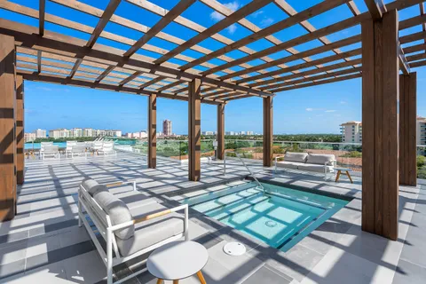 $3,795,000 | 200 Southeast Mizner Boulevard, Unit 707, Boca Raton, FL 33432