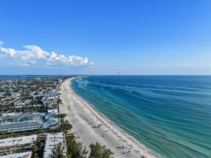 $1,735,000 | 608 Gladstone Lane, Holmes Beach, FL 34217