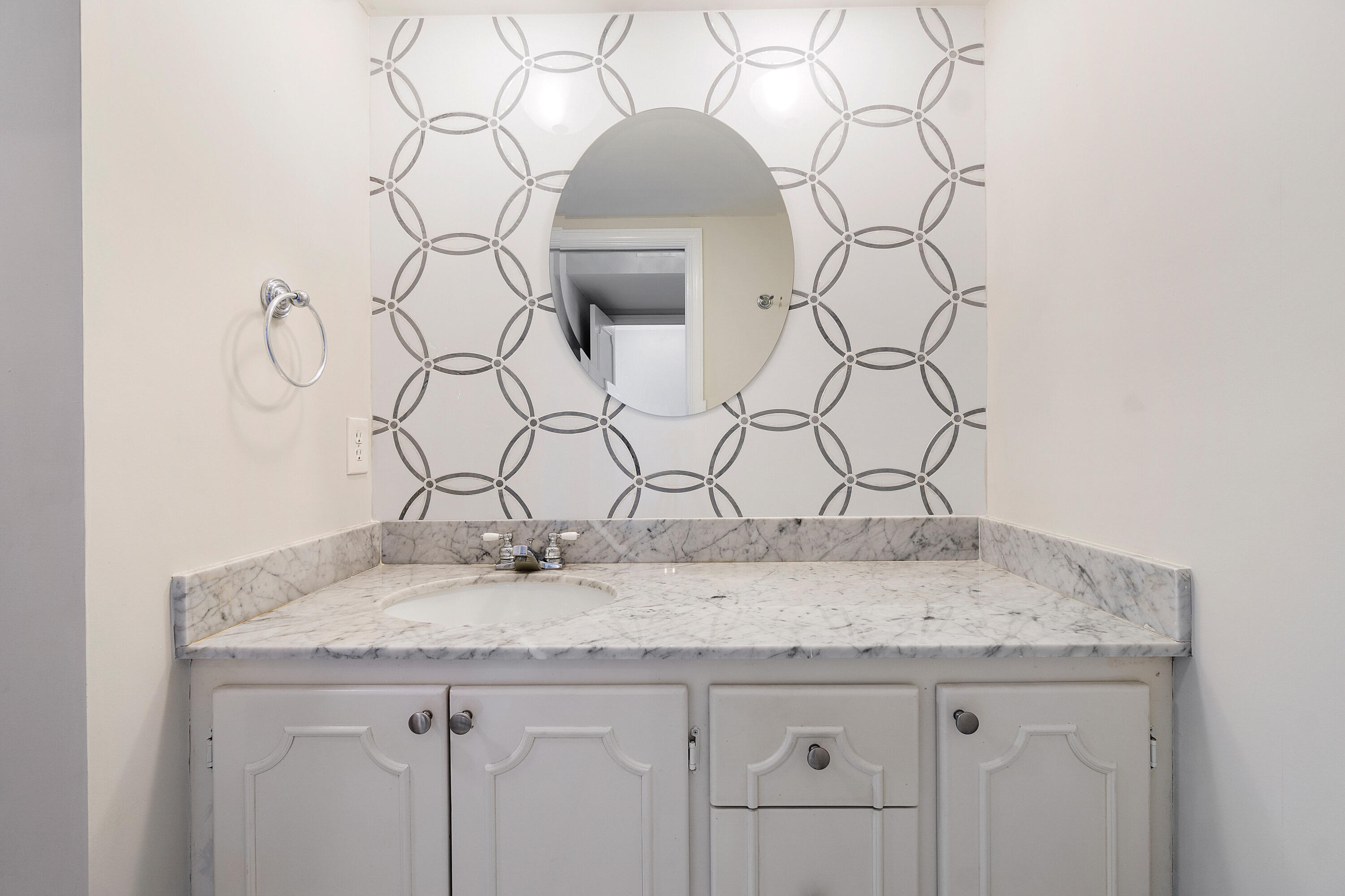 2195 Ibis Isle Road, Unit 3 Palm Beach, FL 33480 - Photo 14 of 33 master bath