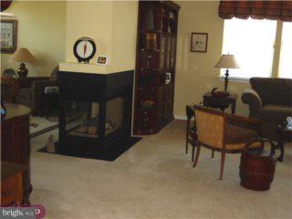 9 Stanford Road East Pennington, NJ 08534 - Photo 2 of 6 Gallery Image 2