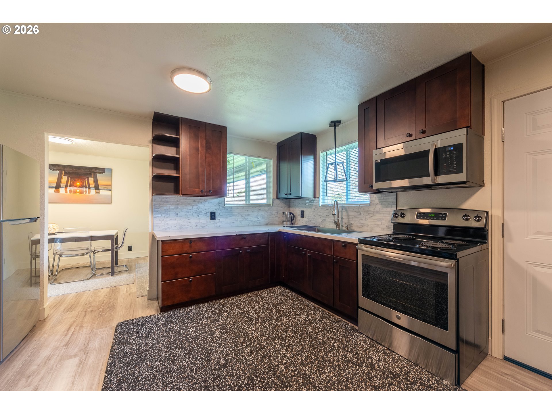 815 North King Street Seaside, OR 97138 - Photo 16 of 42