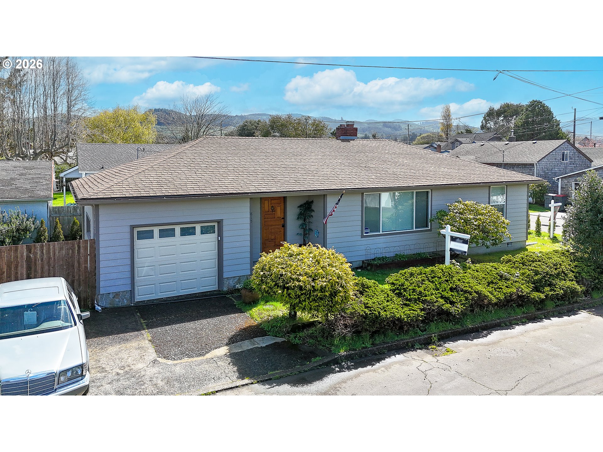 815 North King Street Seaside, OR 97138 - Photo 2 of 42
