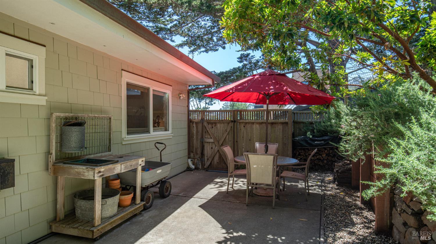 120 Sunset Way Muir Beach, CA 94965 - Photo 9 of 46