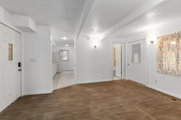 $299,900 | 13664 Wabasis Avenue Northeast, Cedar Springs, MI 49319