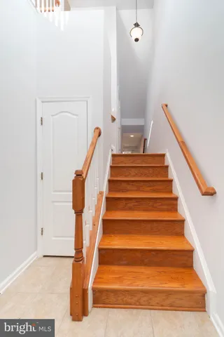 $3,550 | 4631 Carisbrooke Lane, Fairfax, VA 22030