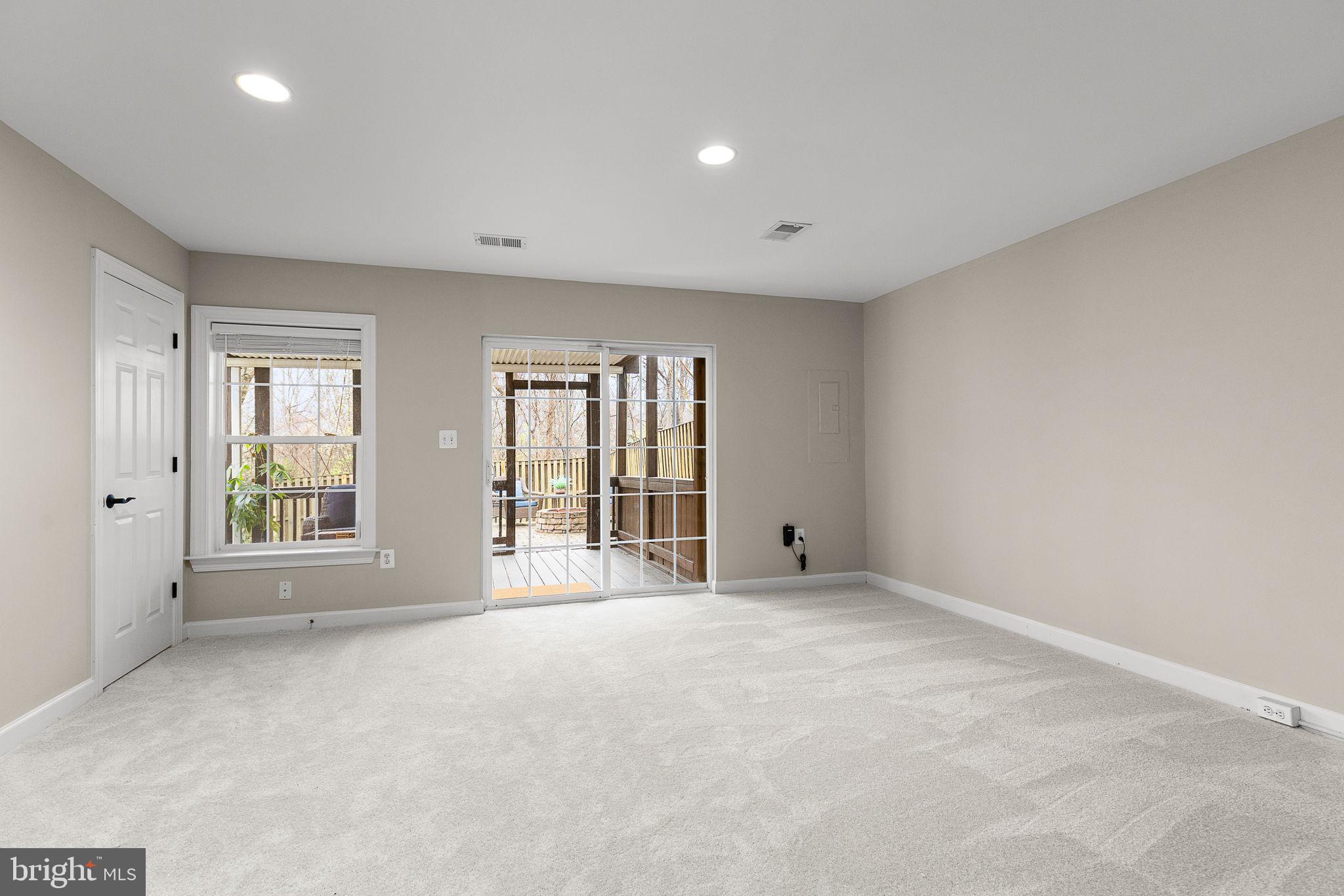 15686 Avocet Loop Woodbridge, VA 22191 - Photo 28 of 33 a view of an empty room with a window