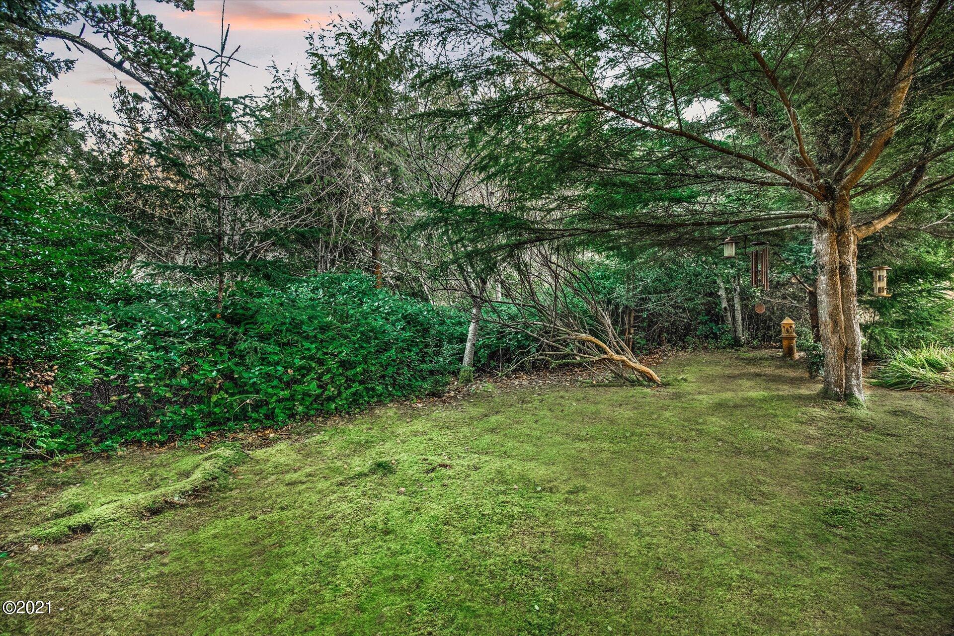273 Nesting Glade Depoe Bay, OR 97341 - Photo 29 of 57 34-34 - 273 SW Nesting Glade Depoe Bay